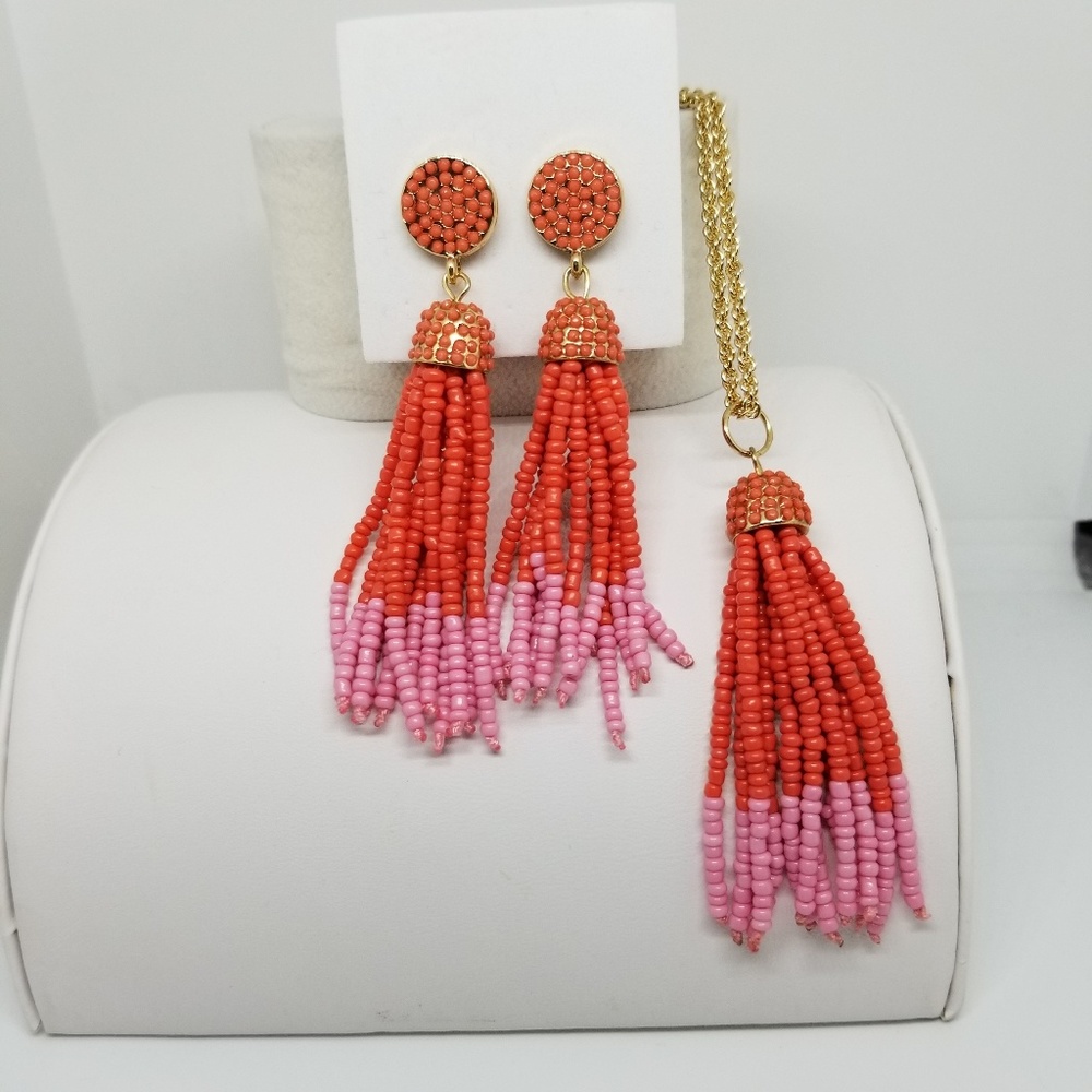 Origami owl 
Hostess Exclusive Let Flamingle Set